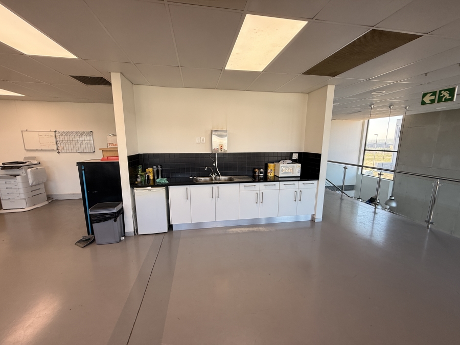 To Let Commercial Property for Rent in Rivergate Western Cape